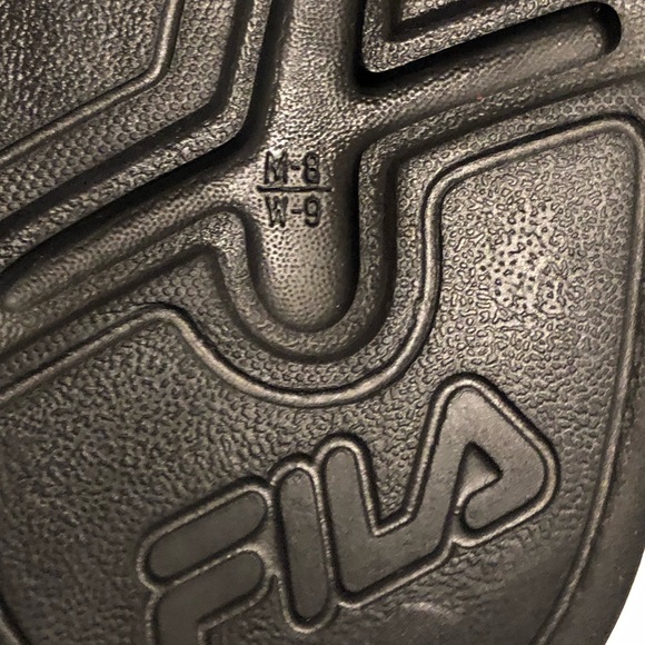 NWOT- FILA Slip-on Sandals. M8/W9 - Picture 7 of 13